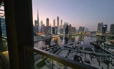 Luxury 1-Bedroom Apartment by the Canal